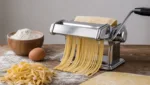 Schritt-fuer-Schritt Anleitung: Frischen Pastateig mit der Nudelmaschine herstellen